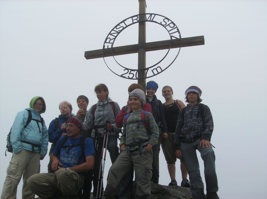 Kinder- und Jugendgruppe auf der Ernst-Riml-Spitz, 2507 Meter